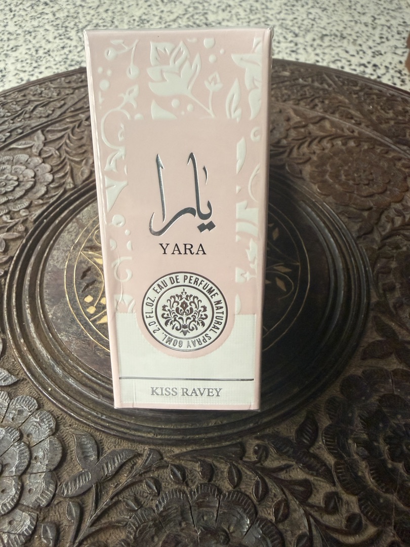 Perfume Pink de Yara Kiss Ravey 60ml