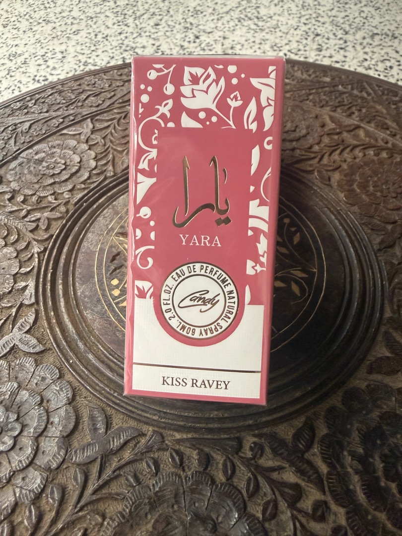 Perfume Yara Candy Kiss Ravey 60ml